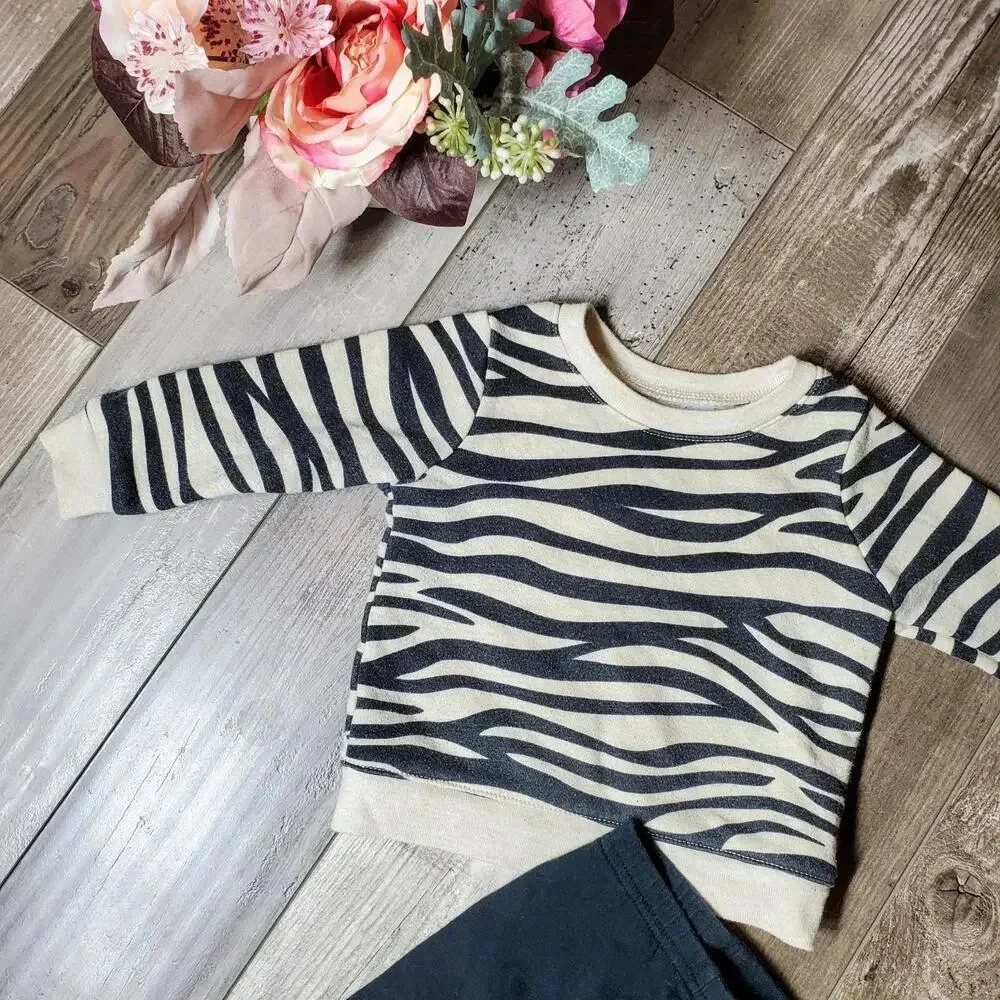 Baby Girl's 6-9M Animal Print Sweatshirt and Black Leggings Bundle